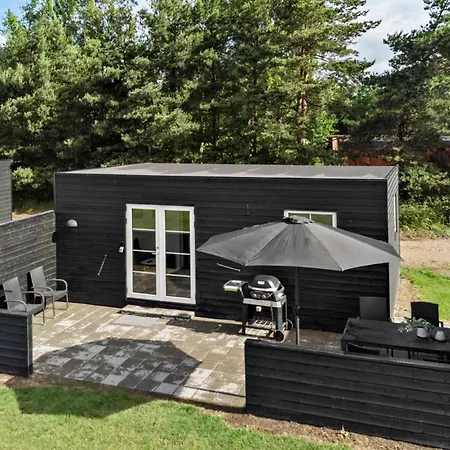 Lovely In Vaeggerlose With Kitchen Apartment