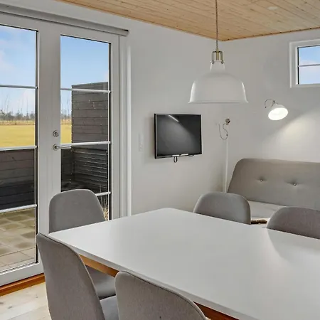 Lovely In Vaeggerlose With Kitchen Daire *